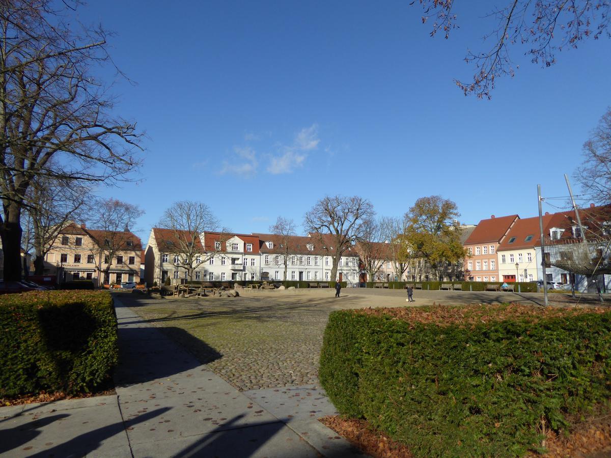 B&B Fiddler's Inn Neuruppin Exterior foto