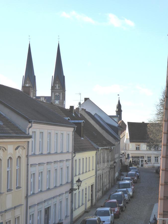 B&B Fiddler's Inn Neuruppin Exterior foto