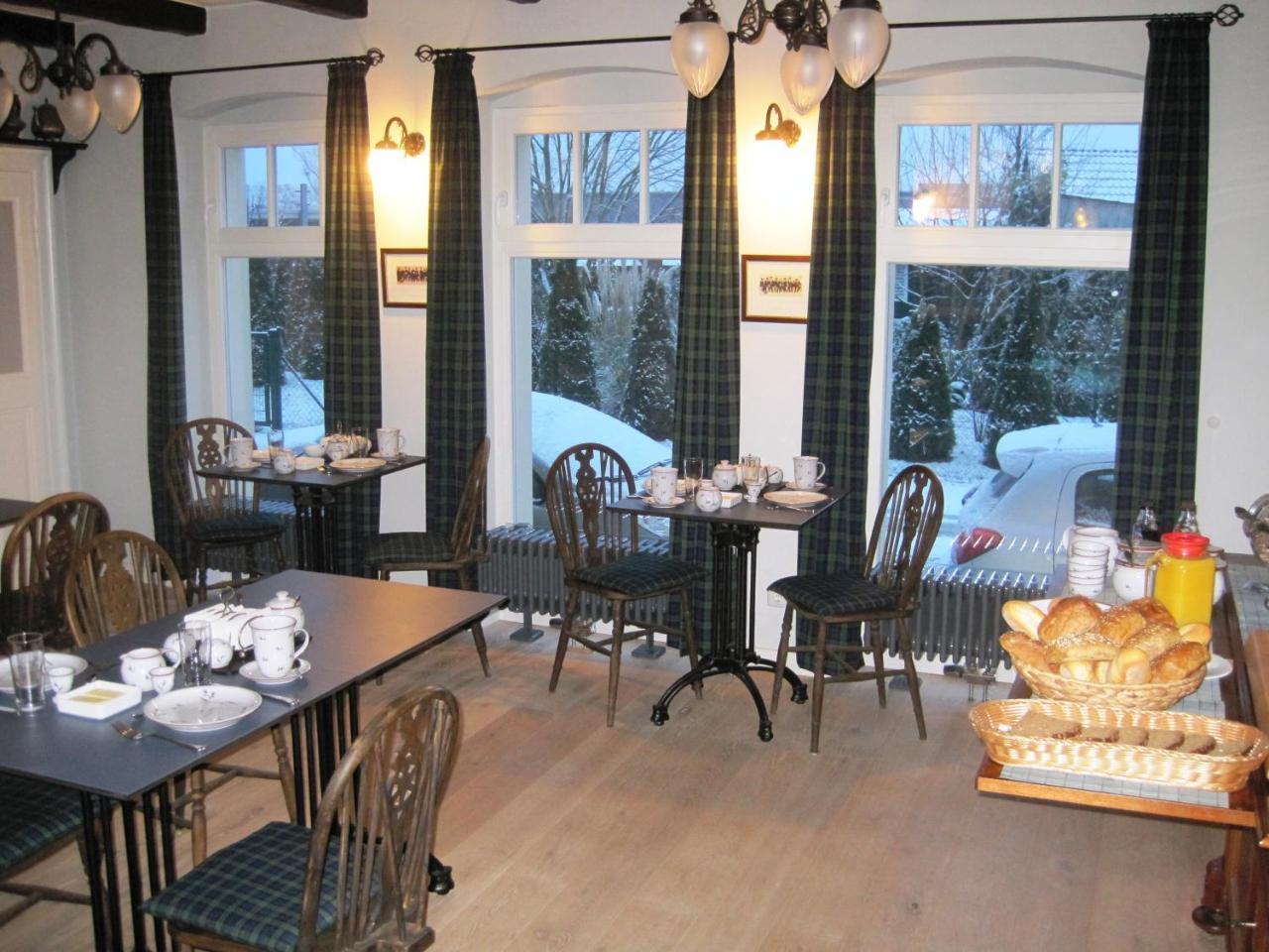 B&B Fiddler's Inn Neuruppin Exterior foto