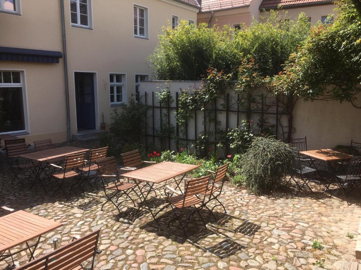 B&B Fiddler's Inn Neuruppin Exterior foto